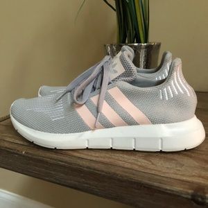 Adidas original Swift Run Women’s